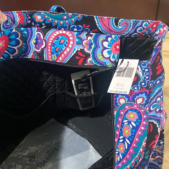 Vera Bradley Get Going Tote / Haymarket Paisley - Picture 14 of 16